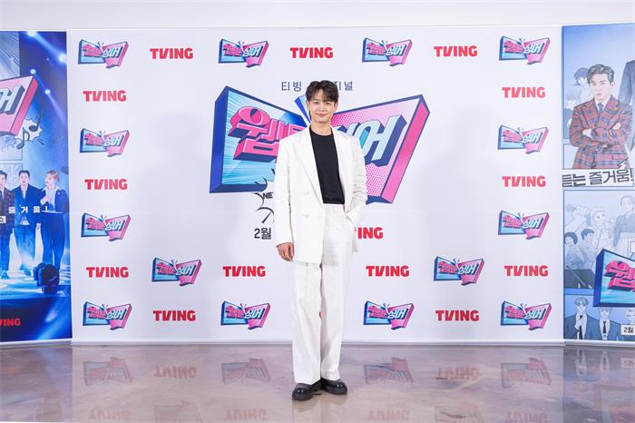崔珉豪作为MC出演TVING原创节目《Webtoon Singer》，今天首次公开，引发期待！