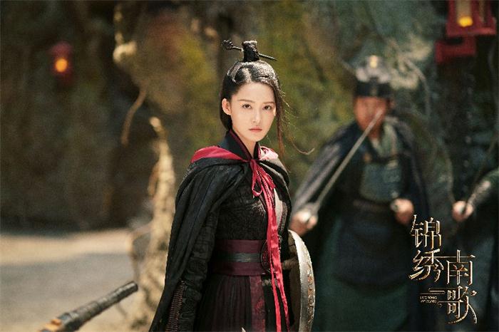剧情高能人设圈粉 李沁秦昊《锦绣南歌》开播掀热议
