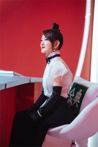 杨钰莹 (3).jpg
