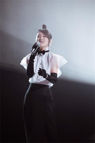 杨钰莹 (4).jpg