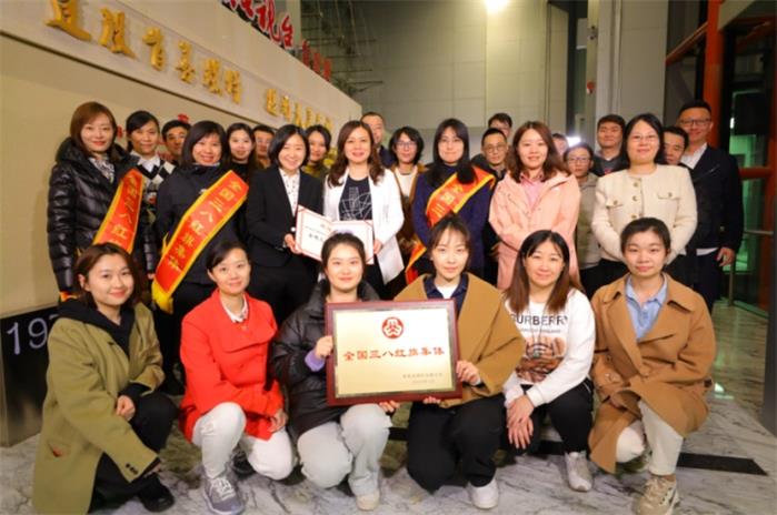 0308《向前一步》评论稿(2)2924.JPG